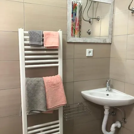 Miki Guest house